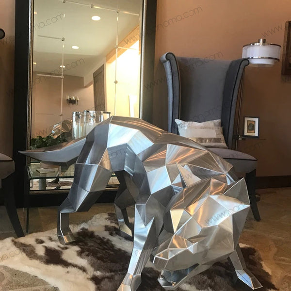 wolf sculpture